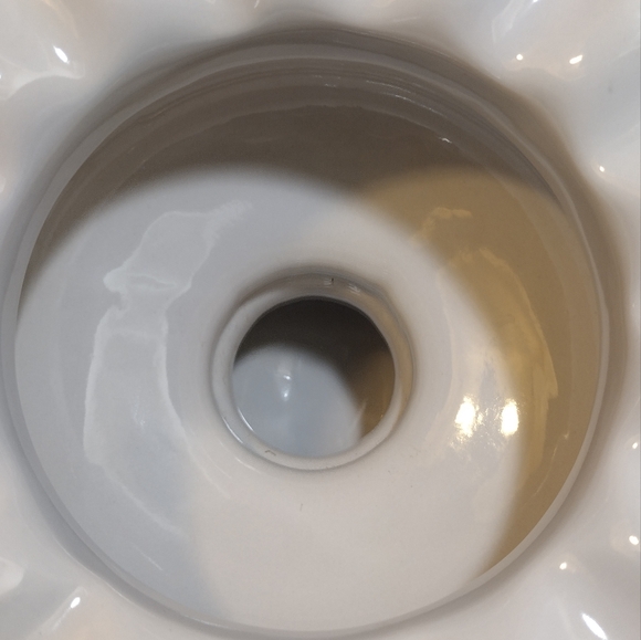 Cute Footed Planter - Picture 3 of 5